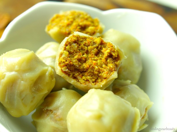 raw vegan carrot cake bites