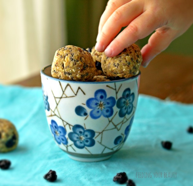 blueberry muffin and P