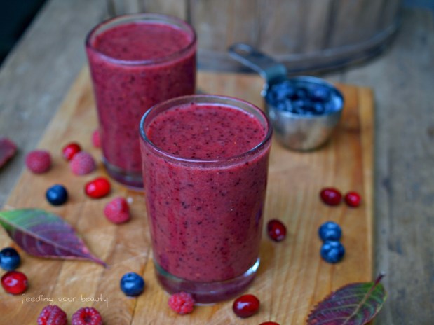 spiced-fall-berry-smoothie