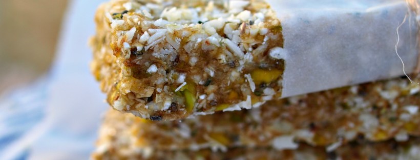 Vegan Caramel Coconut Buckwheat Energy Bars (refined sugar free, gluten free, vegan, raw)