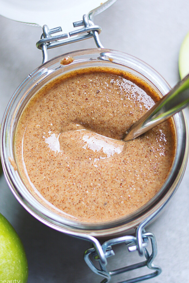 The Best Homemade Almond Butter - with a Pumpkin Spice variation! Vegan, sugar free